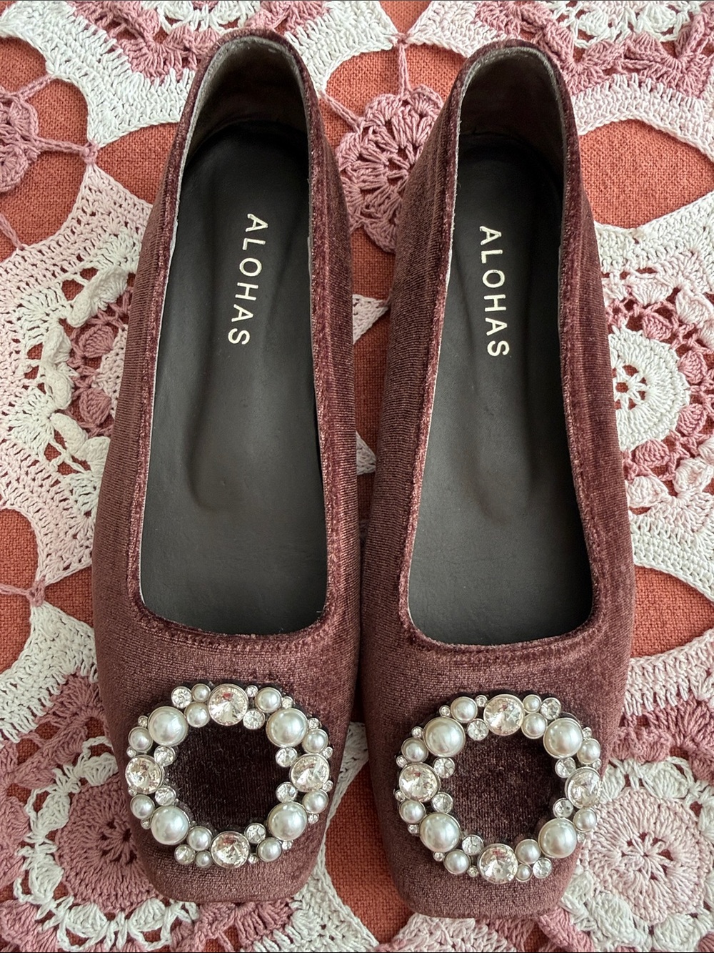 Alohas Bella Crystal Ballet Flats in Brown Velvet Size 36